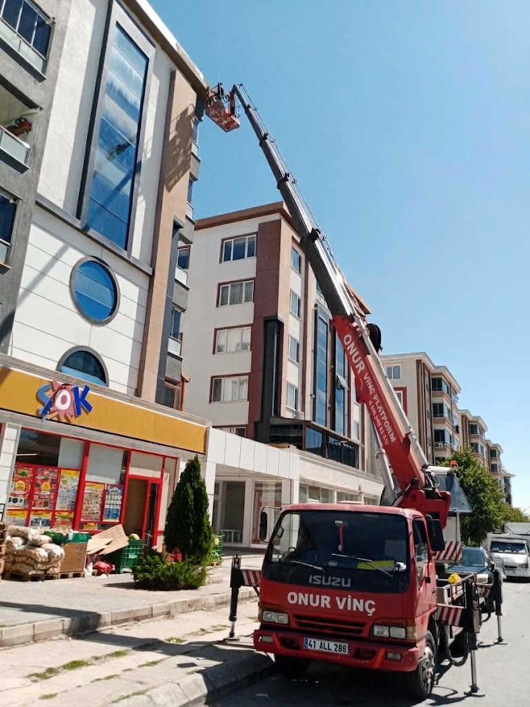 Onur Vinç şehir içinde cephe uygulamasında